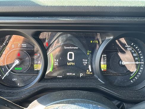 Used 2024 Jeep Wrangler Sahara w/ Safety Group image 22