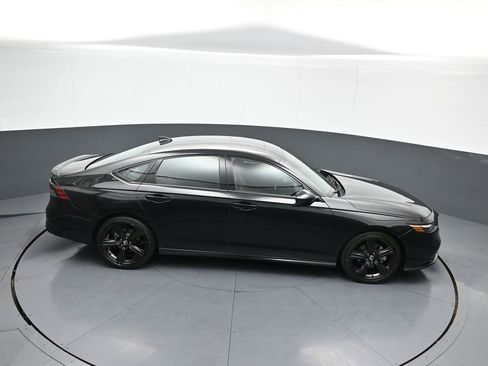 Used 2023 Honda Accord Sport image 35