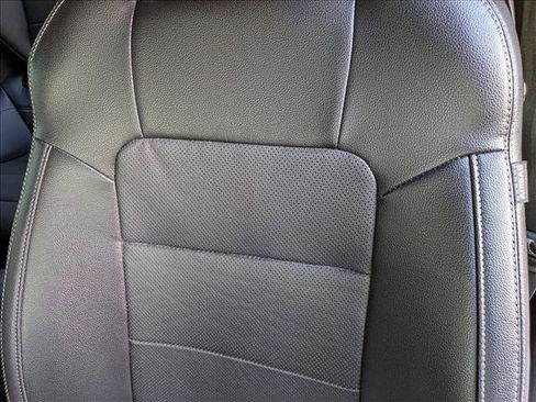 Used 2020 Ford Mustang Premium image 14