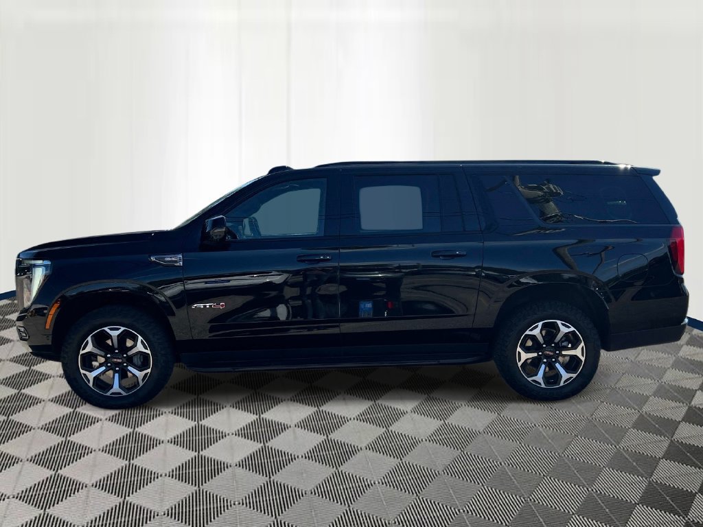 Used 2025 GMC Yukon XL AT4 AWD/4WD image 2