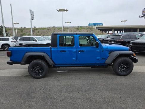 New 2026 Jeep Gladiator Sport image 8