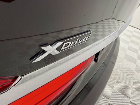 Used 2016 BMW 750i xDrive image 38
