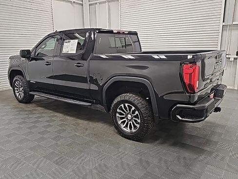 Used 2022 GMC Sierra 1500 AT4 w/ AT4 Premium Package image 5
