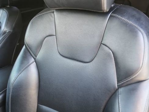 Used 2022 Kia Telluride LX image 26