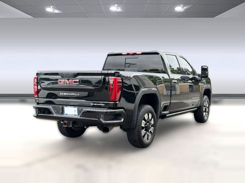 Used 2024 GMC Sierra 2500 Denali w/ Denali Reserve Package AWD/4WD image 8