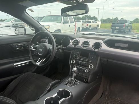 Used 2016 Ford Mustang GT RWD image 5