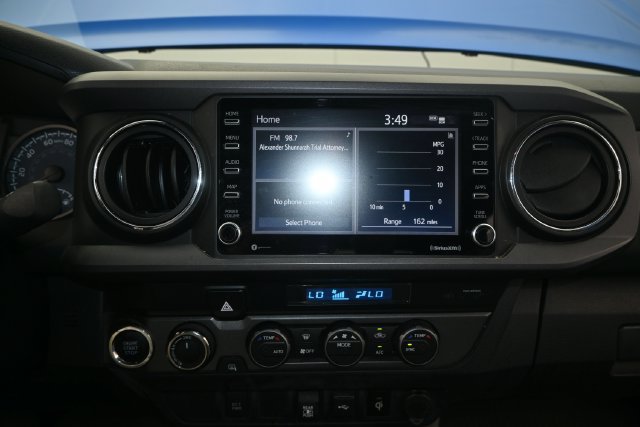 Used 2021 Toyota Tacoma TRD Off-Road AWD/4WD image 9