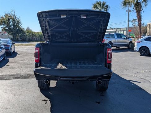 Used 2022 RAM 1500 Limited w/ Body Color Bumper Group image 6