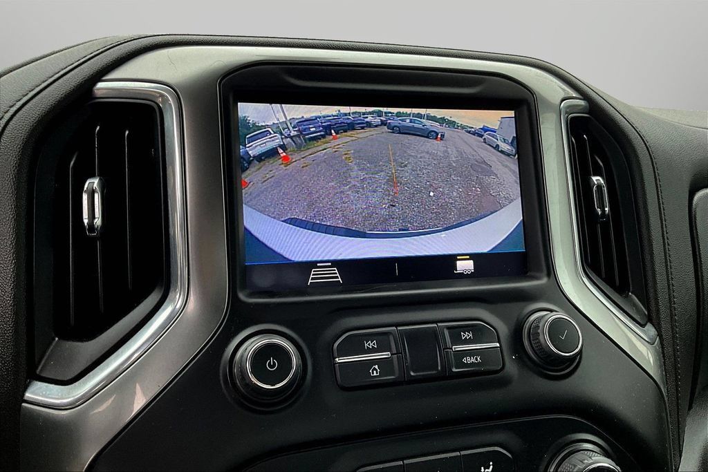 Used 2023 Chevrolet Silverado 3500 LT AWD/4WD image 12