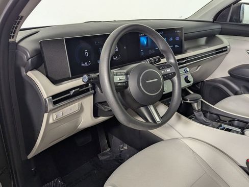 Used 2025 Hyundai Tucson SEL FWD image 13