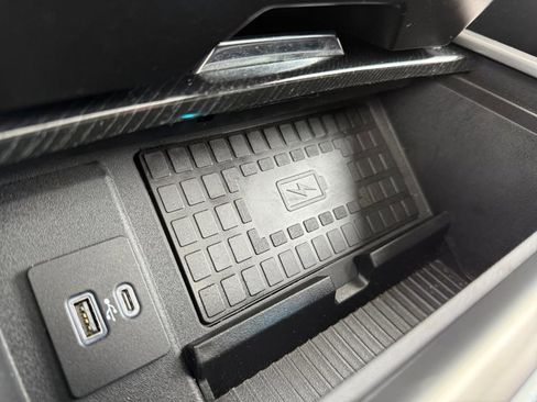 Used 2021 Ford F350 Platinum w/ FX4 Off-Road Package image 24