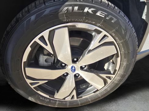 Used 2019 Subaru Forester Touring image 17