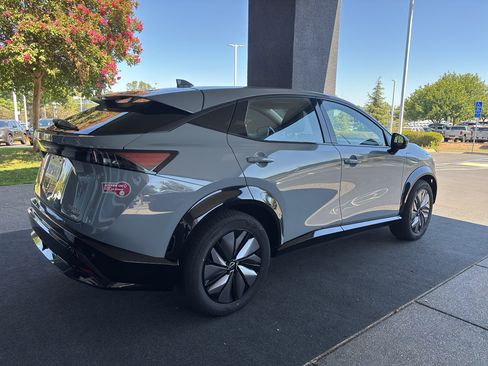 Certified 2024 Nissan Ariya AWD image 2
