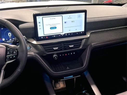 Used 2025 Ford Explorer Platinum image 6