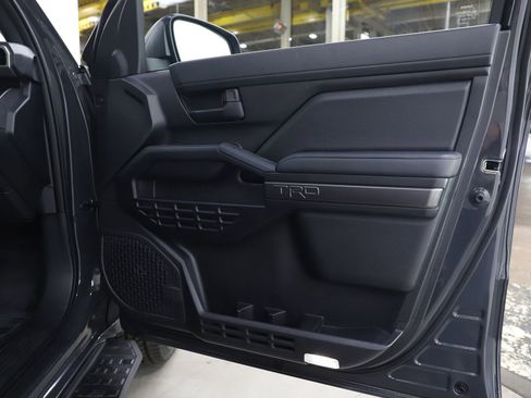 Used 2025 Toyota 4Runner TRD Off-Road Premium w/ Tow Technology Package image 9