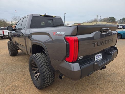 Used 2022 Toyota Tundra SR5 image 3