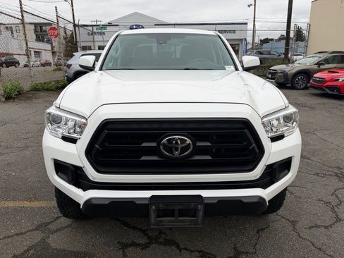 Used 2020 Toyota Tacoma SR image 2