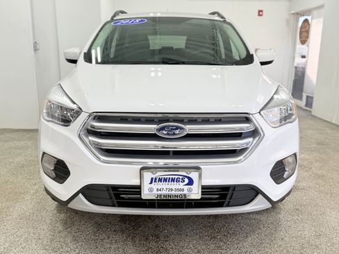 Used 2018 Ford Escape SE w/ SE Sync 3 Package image 2