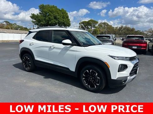 Used 2022 Chevrolet TrailBlazer LT w/ Convenience Package image 1