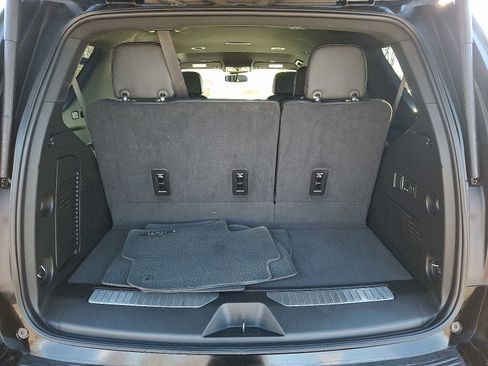 Used 2024 GMC Yukon Denali image 30
