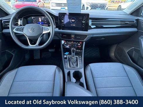 Certified 2025 Volkswagen Jetta SE image 13