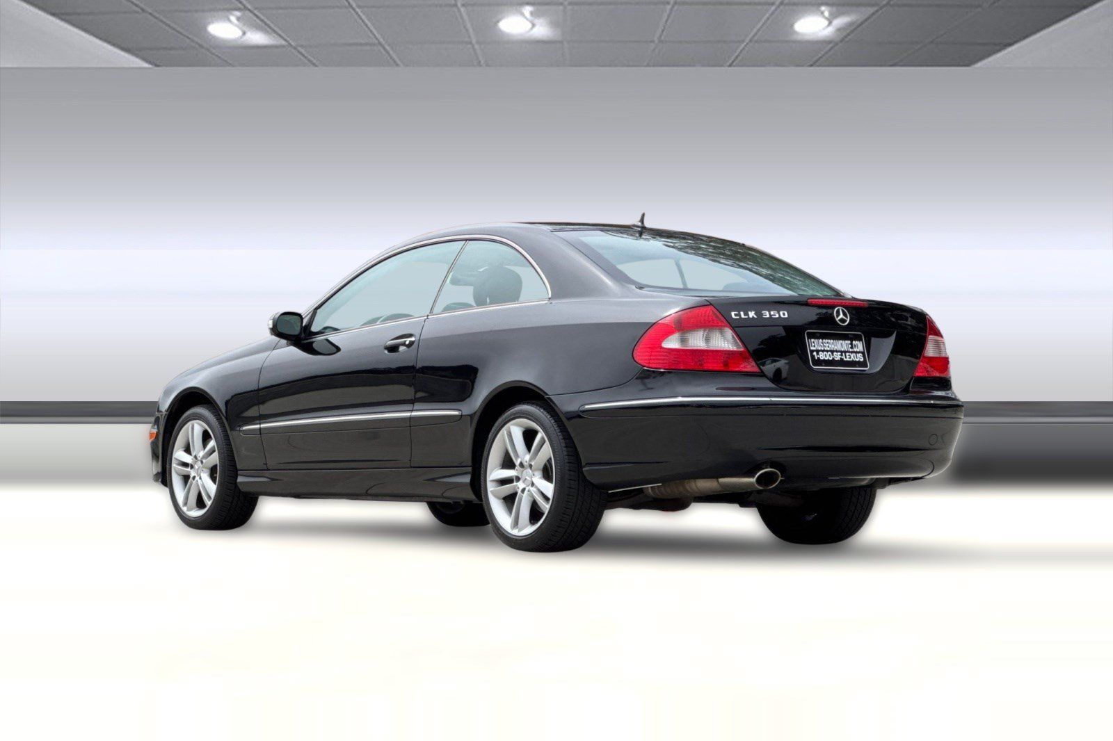 Used 2007 Mercedes-Benz CLK 350 Coupe image 3