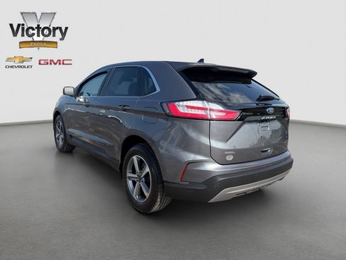 Used 2021 Ford Edge SEL w/ Convenience Package FWD image 4