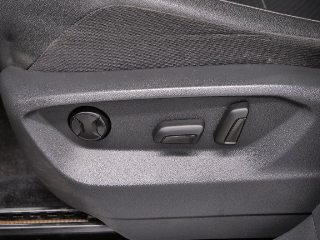 Used 2019 Volkswagen Tiguan SE w/ Panoramic Sunroof Package AWD/4WD image 19