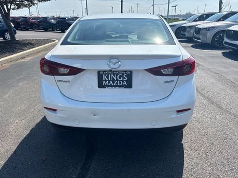 Used 2018 MAZDA MAZDA3 Touring FWD image 12