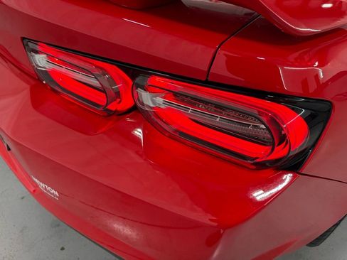 Used 2021 Chevrolet Camaro SS RWD image 32