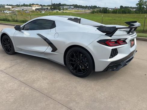 Used 2024 Chevrolet Corvette Stingray Premium Conv w/ Battery Protection Package RWD image 7
