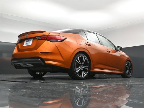 Used 2020 Nissan Sentra SR w/ Premium Package FWD image 32