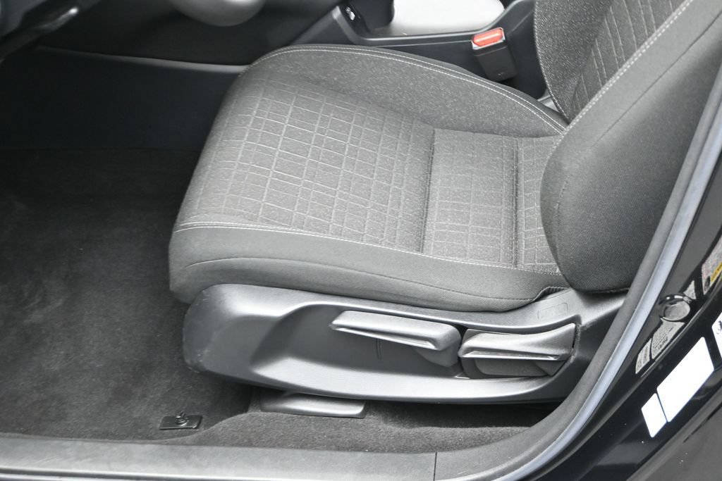 Used 2023 Honda HR-V LX image 13