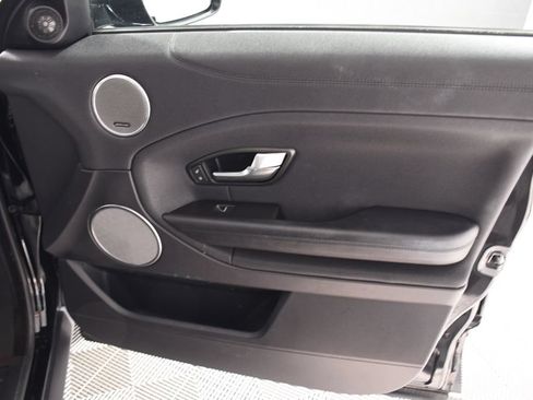 Used 2018 Land Rover Range Rover Evoque SE AWD/4WD image 18