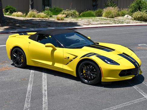 Used 2016 Chevrolet Corvette Stingray Convertible w/ 3LT Preferred Equipment Group RWD image 2