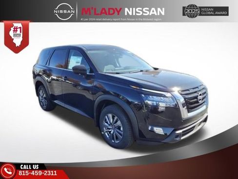 New 2025 Nissan Pathfinder S image 1