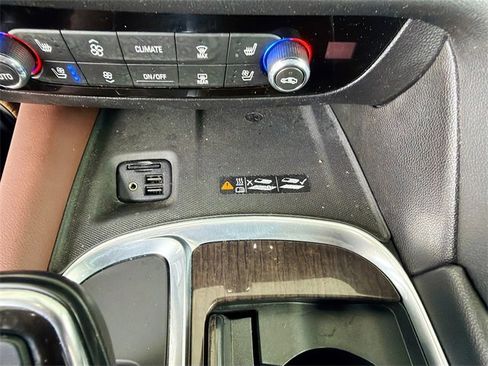 Used 2020 Buick Enclave Avenir w/ Avenir Technology Package image 32