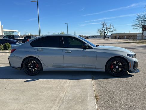 Used 2023 BMW M340i w/ Premium Package image 9
