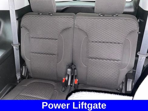 Used 2017 GMC Acadia SLE w/ LPO, Floor Liner Package AWD/4WD image 11