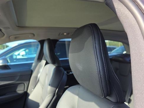 Used 2023 Volvo XC60 B5 Plus w/ Protection Package AWD/4WD image 6