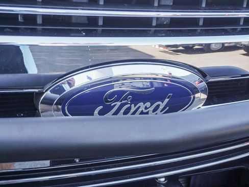 Used 2017 Ford F350 Lariat w/ Lariat Ultimate Package image 12