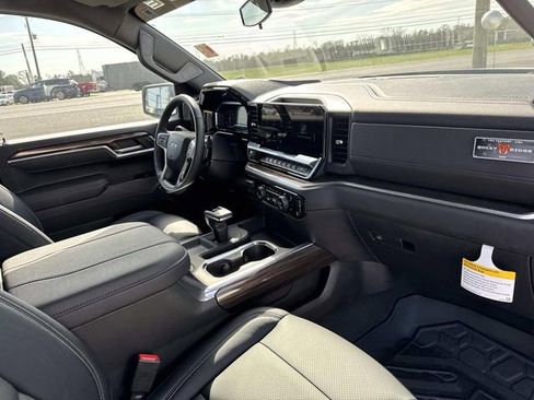 New 2025 Chevrolet Silverado 1500 RST AWD/4WD image 32
