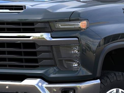 New 2026 Chevrolet Silverado 2500 LT w/ All Star Edition AWD/4WD image 10