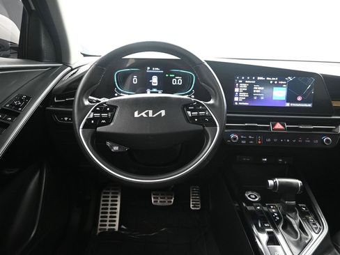 Certified 2023 Kia Niro EX Touring image 31