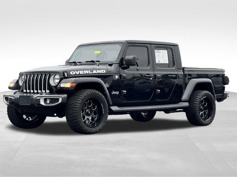 Used 2022 Jeep Gladiator Overland w/ Cold Weather Group AWD/4WD image 3