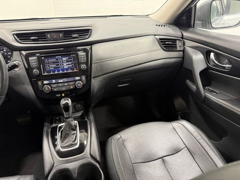 Used 2020 Nissan Rogue SL AWD/4WD image 35