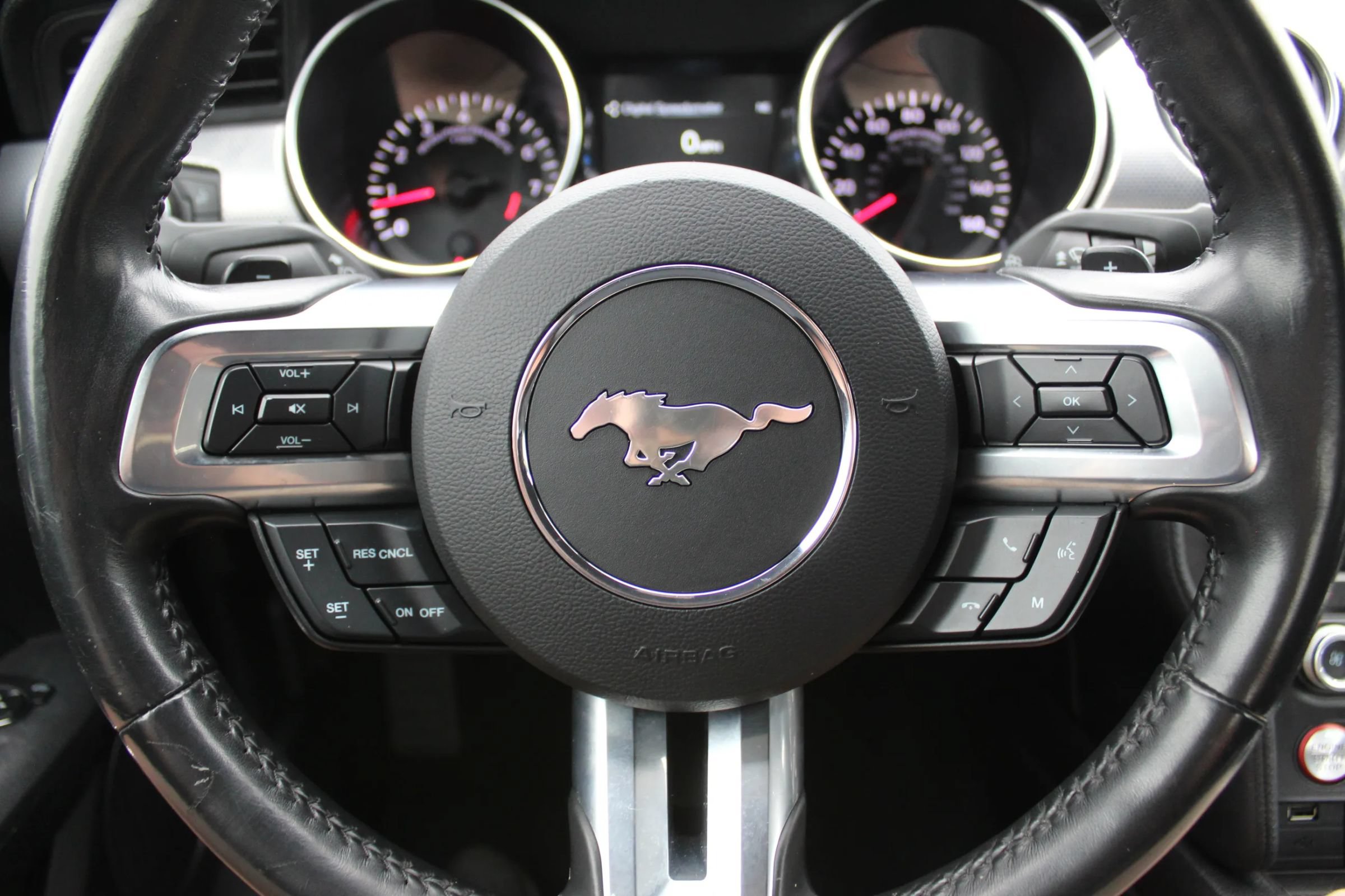 Used 2020 Ford Mustang GT RWD image 14