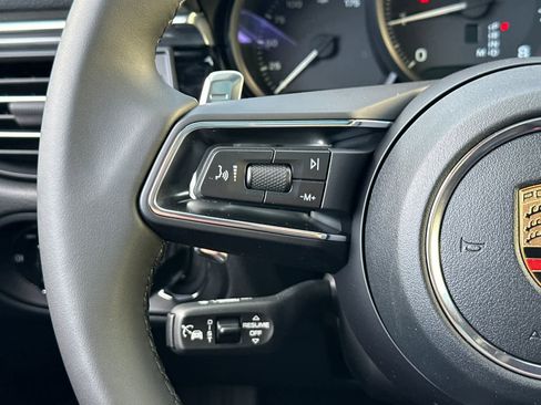 New 2026 Porsche Macan image 26