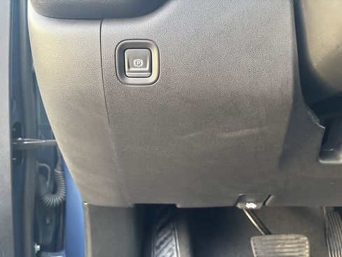 Used 2024 Chevrolet Silverado 1500 Custom w/ Turbomax Blackout Package image 24