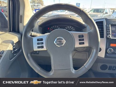 Used 2020 Nissan Frontier SV w/ Midnight Edition Floor Mats image 15
